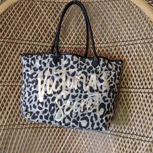 🍁VICTORIA'S SECRET LEOPARD PRINT TOTE BAG